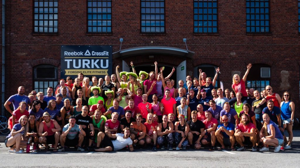 https://www.crossfitturku.fi/wp-content/uploads/2018/08/38391417_10215060646443381_5685741688572608512_o-1024x576.jpg